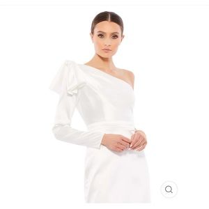 MAC DUGGAL ONE SHOULDER LONG SLEEVE SATIN MINI DRESS